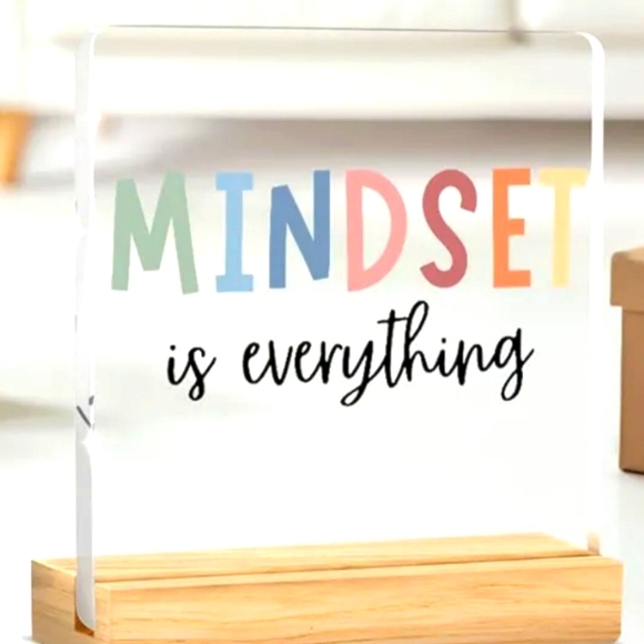 Meet your Posher, April - Picture 1 of 1